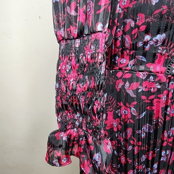 Urban Outfitters Maisy Mock Neck Floral Mini Dress Size Medium - Picture 5 of 16